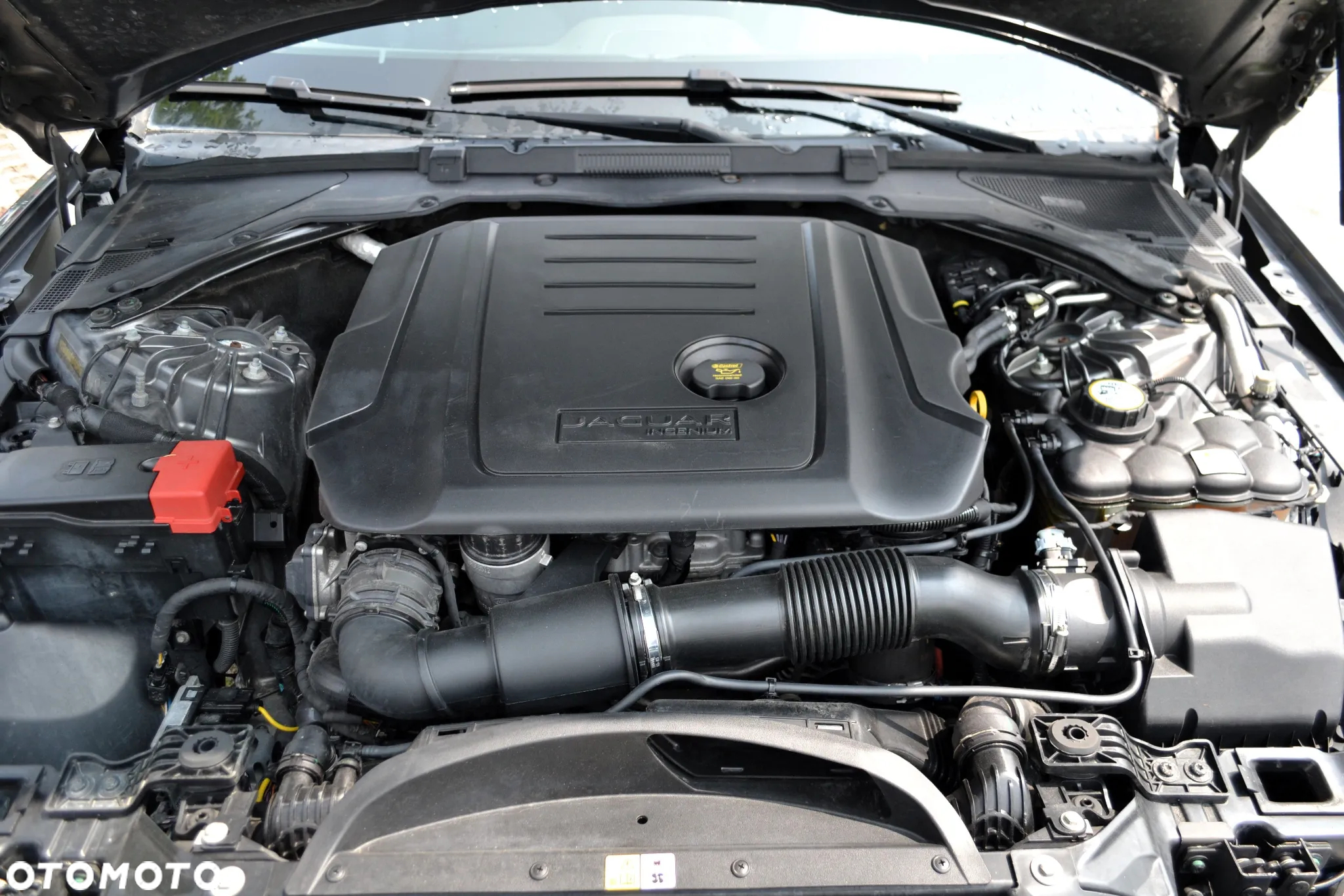 Jaguar XE 20d Prestige - 13