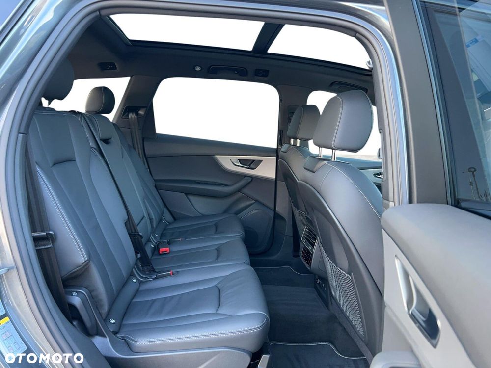 Audi Q7 - 16