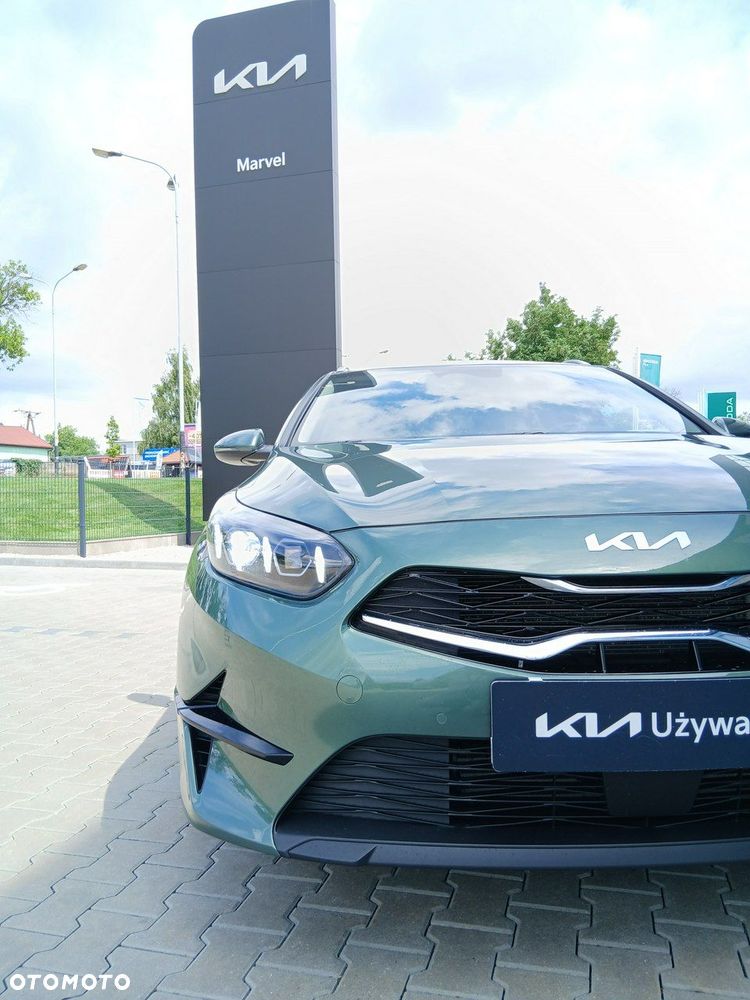 Kia Ceed - 10
