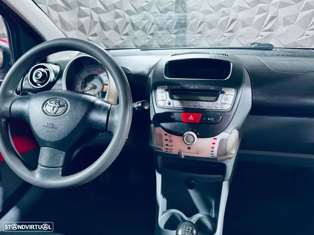Toyota Aygo 1.0 Power Pack - 25