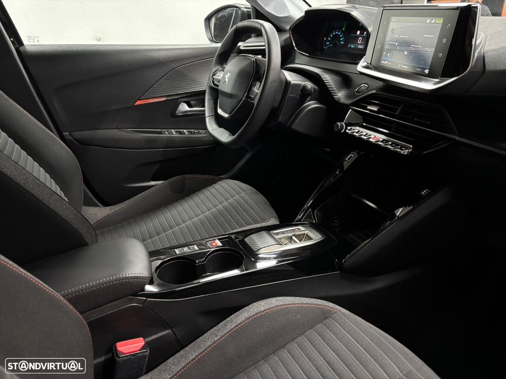 Peugeot e-208 50 kWh Allure - 17