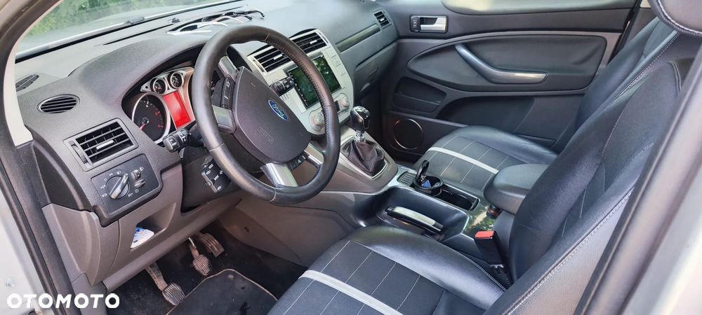 Ford Kuga 2.0 TDCi 4x4 Titanium - 7