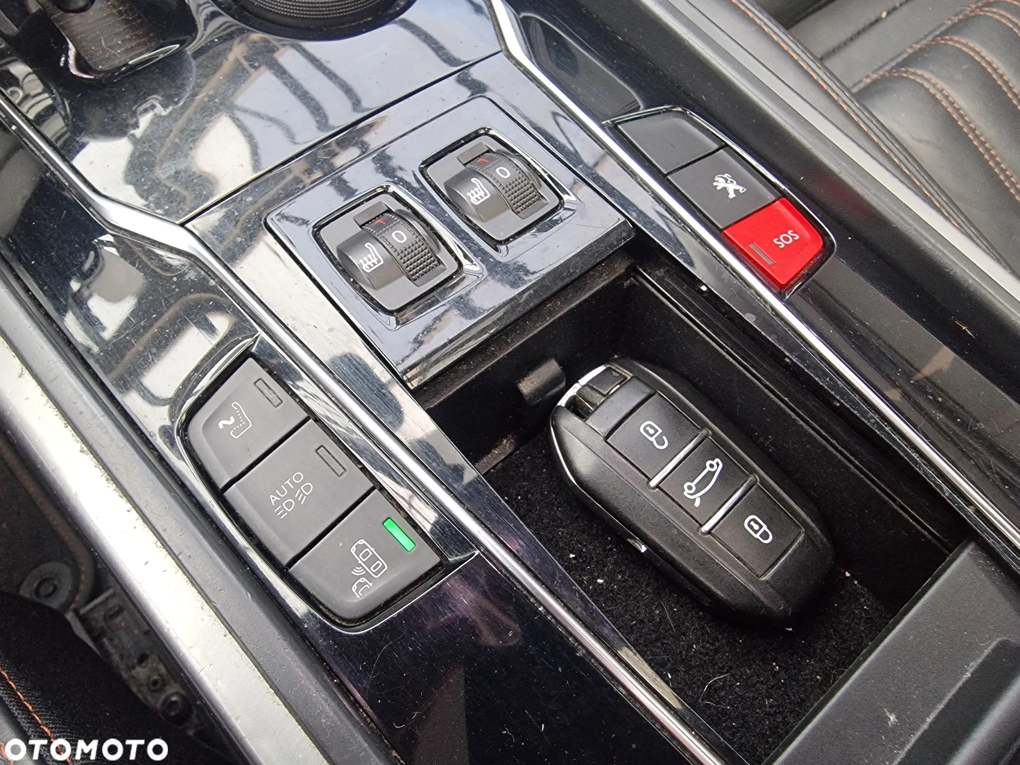 Peugeot 508 RXH 2.0 HDi HYbrid4 - 36
