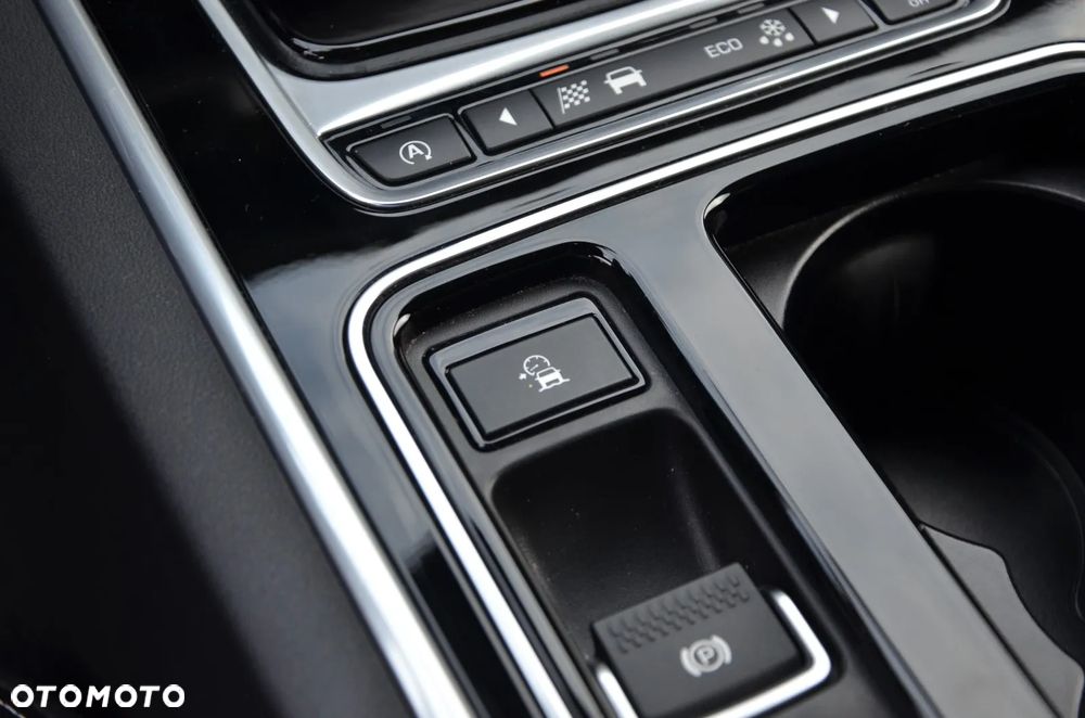 Jaguar XF 3.0 V6 AWD S - 24