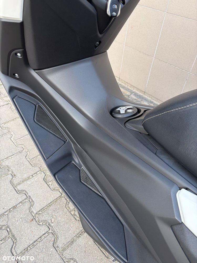 Yamaha NMAX - 13
