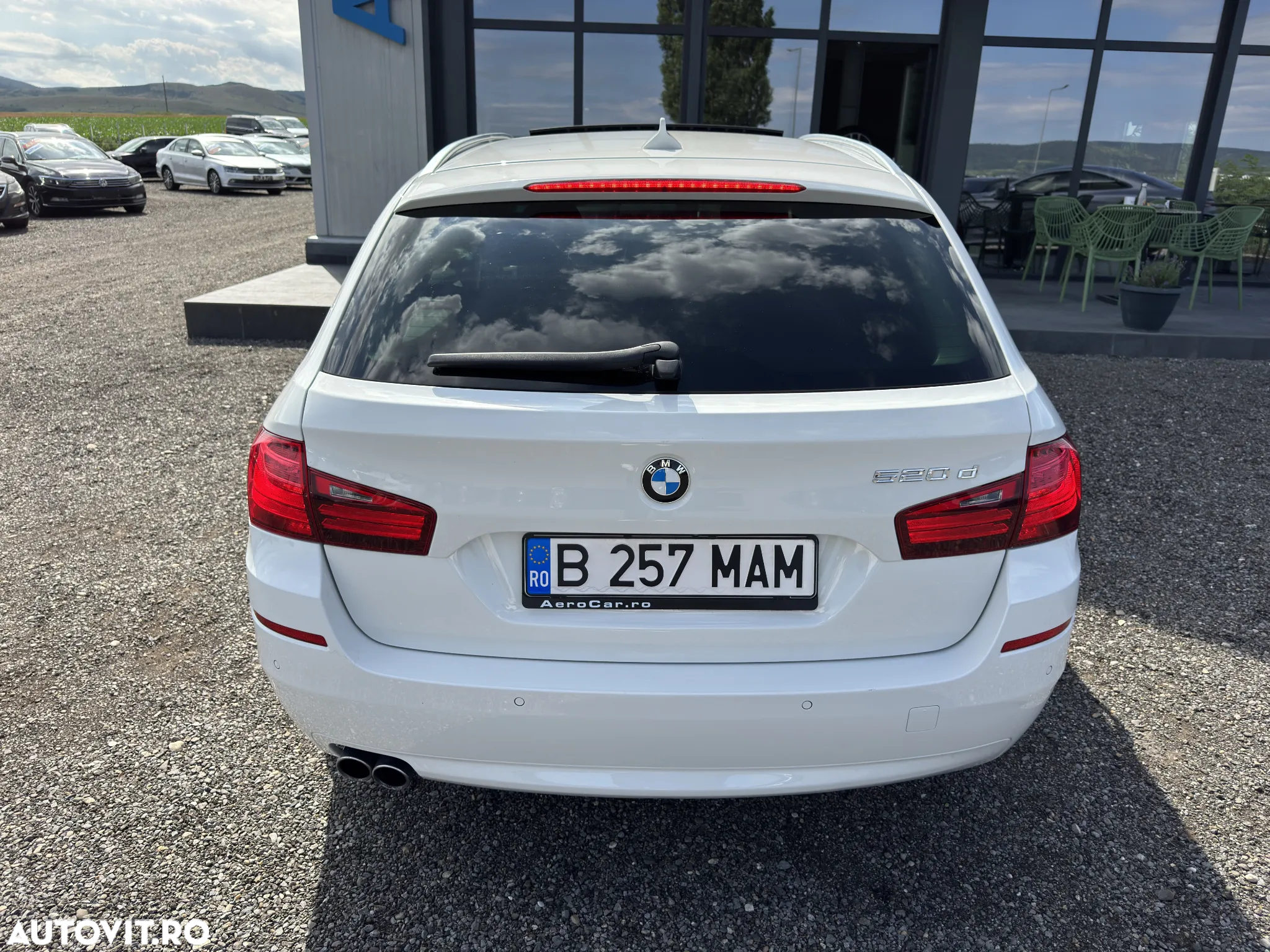 BMW Seria 5 520d - 12