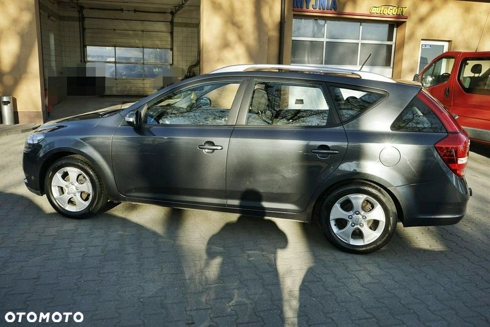 Kia Ceed 1.6 CRDi 90 ISG Spirit - 5