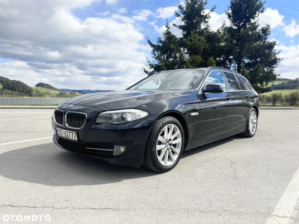 BMW Seria 5 525d - 1