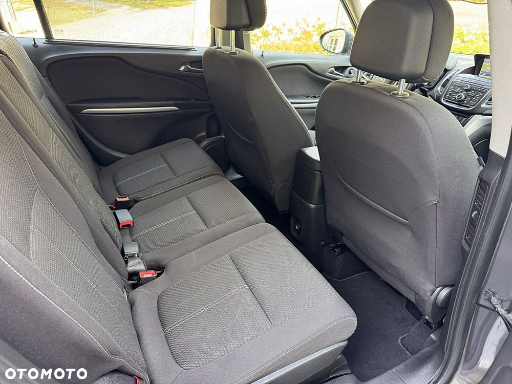 Opel Zafira - 12