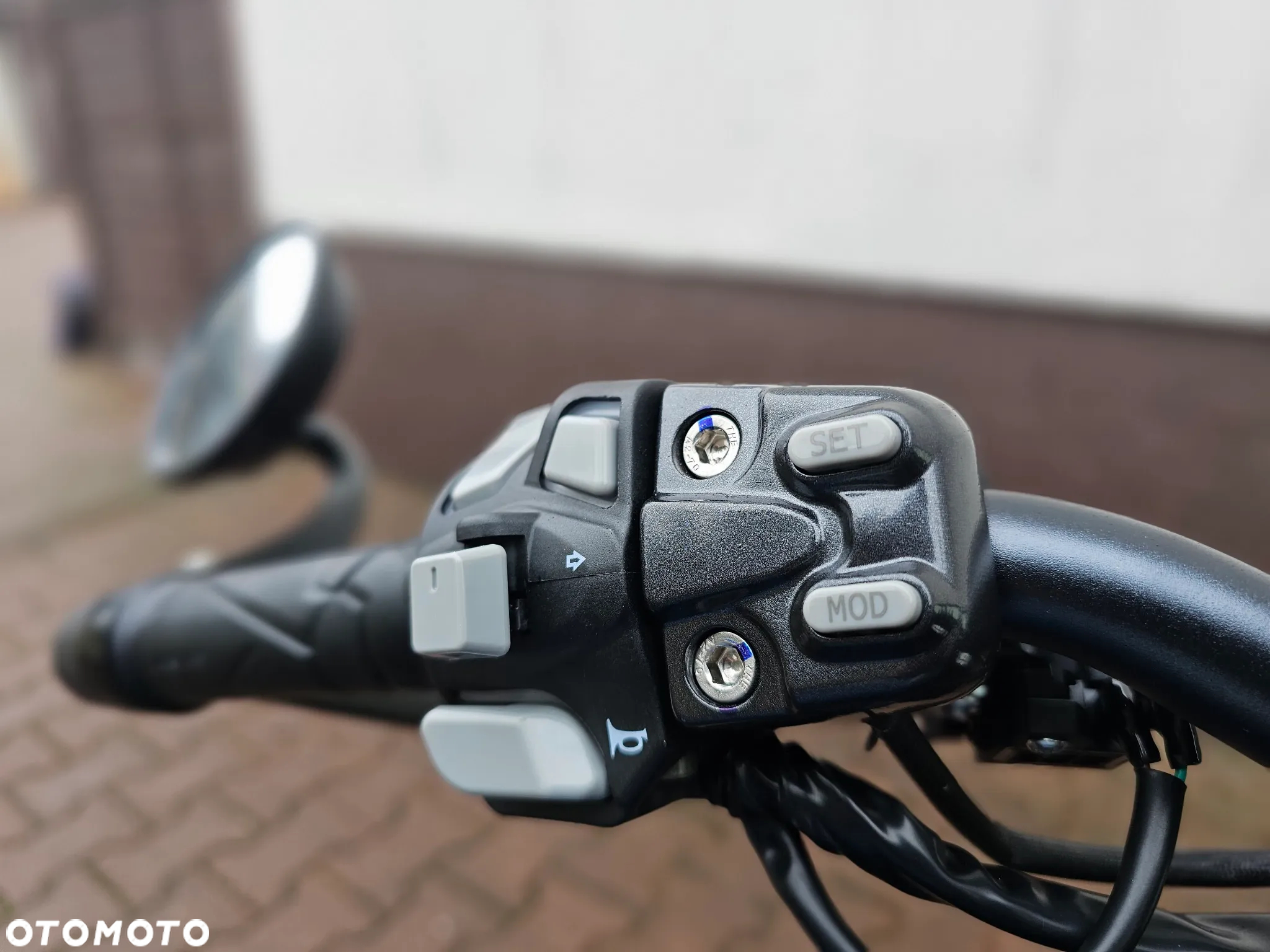 Zontes 125 G1 Spoke - 13