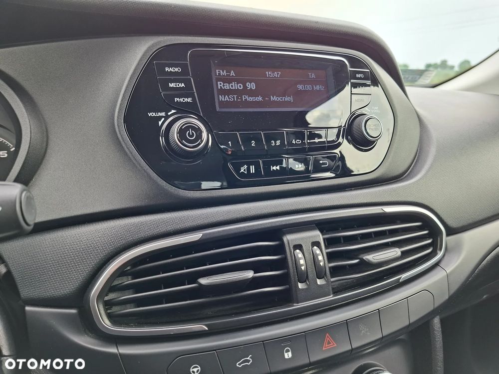 Fiat Tipo 1.4 Classic - 21