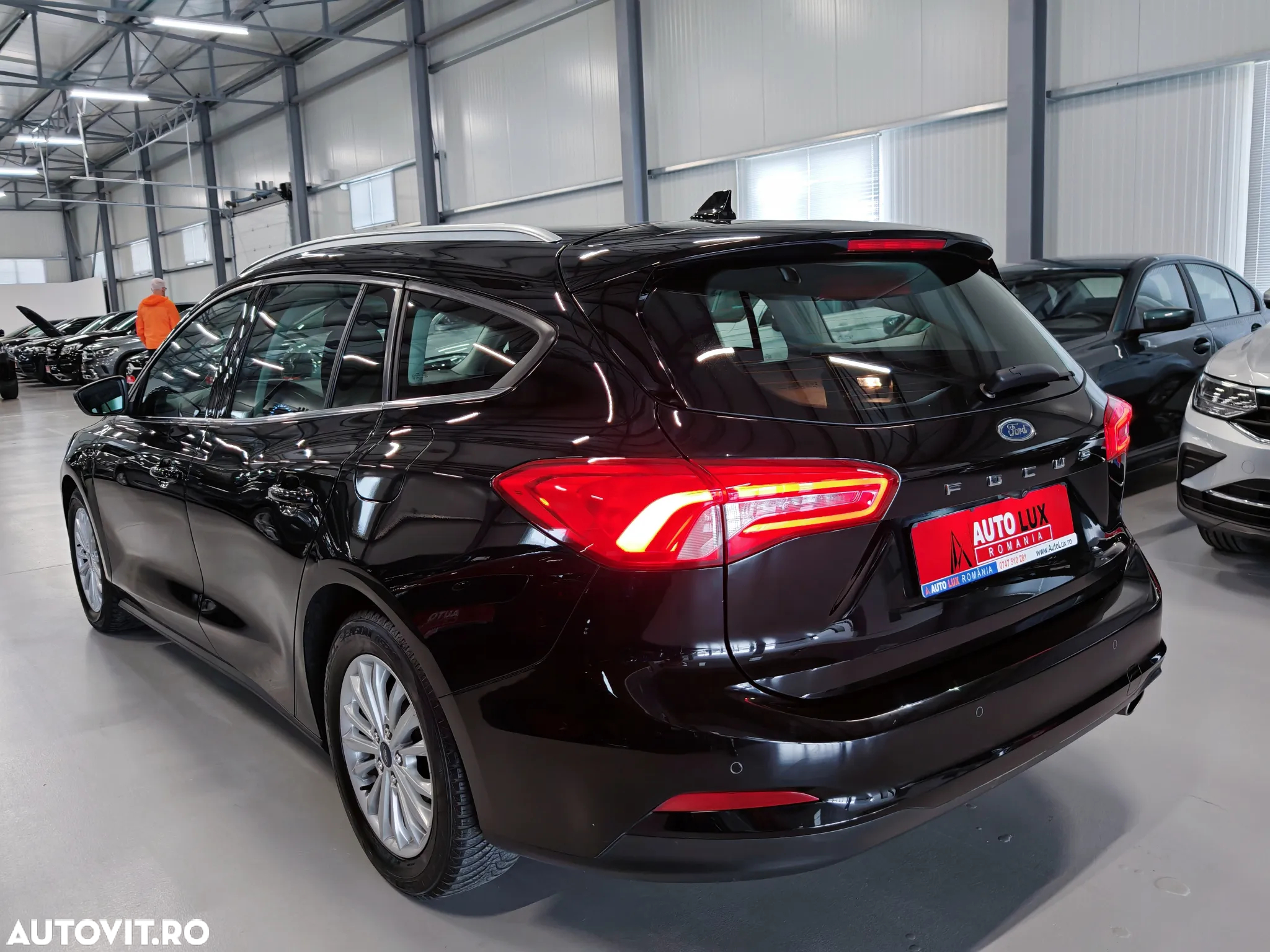 Ford Focus Turnier 1.5 EcoBlue Start-Stopp-System Aut. TITANIUM - 5