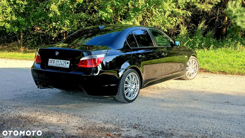 BMW Seria 5 530i - 24