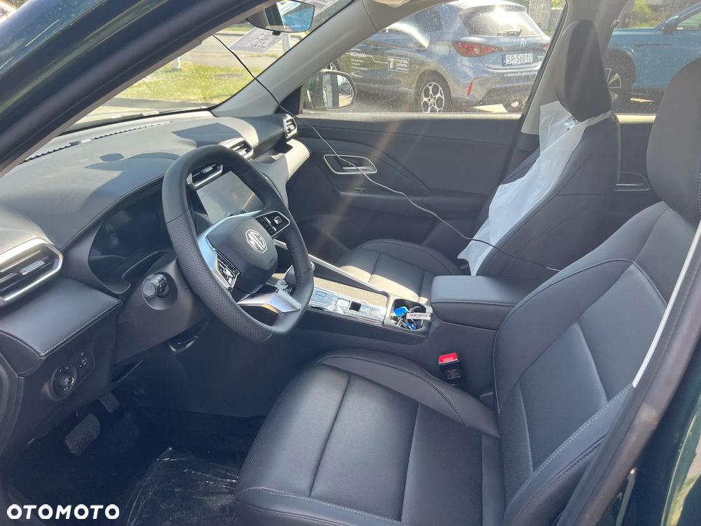 MG ZS Hybrid+ - 15