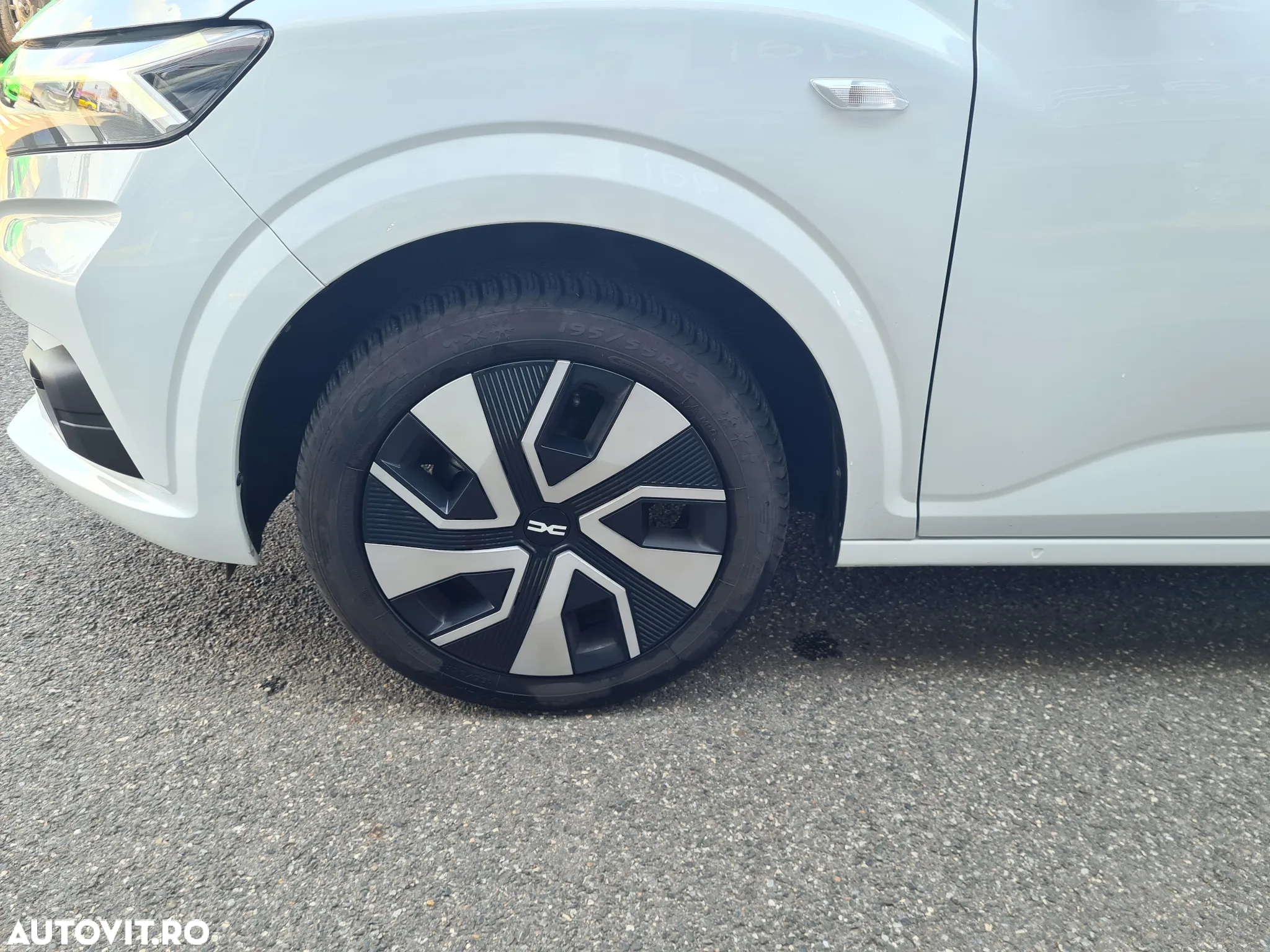 Dacia Logan TCe 90 CVT Expression - 6