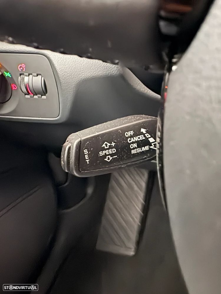 Audi Q3 2.0 TDI S tronic - 27