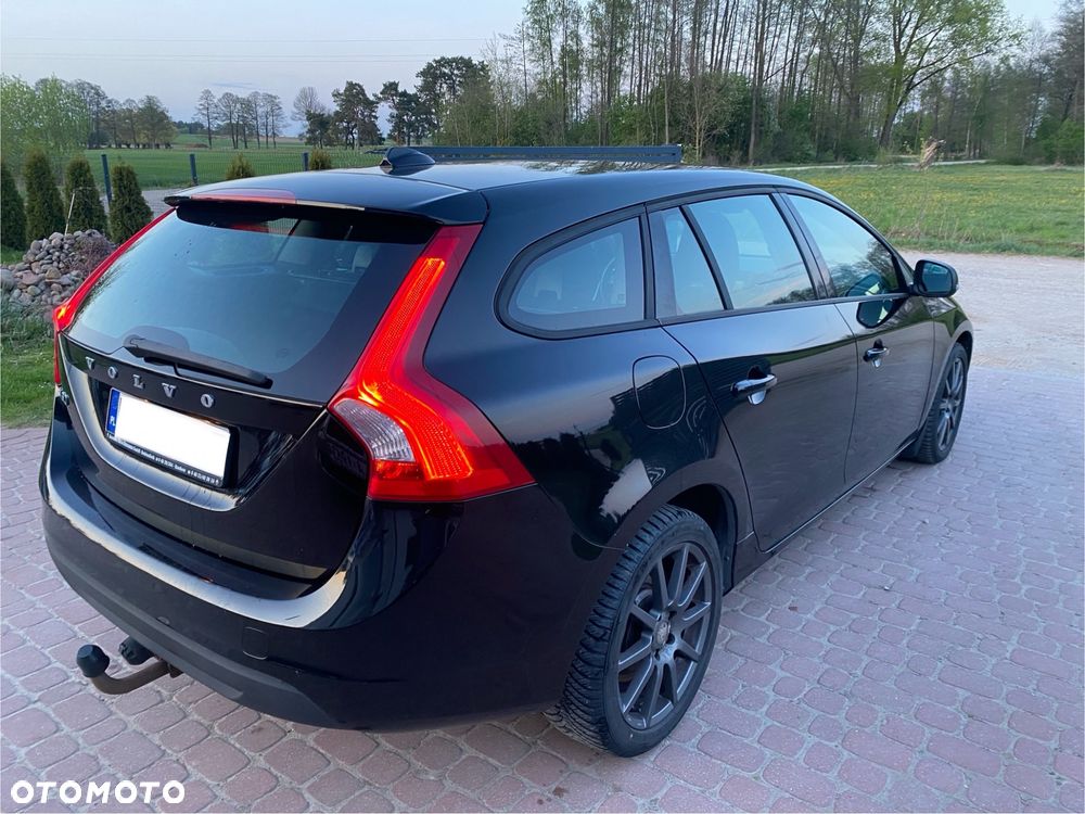 Volvo V60 D2 Edition - 16