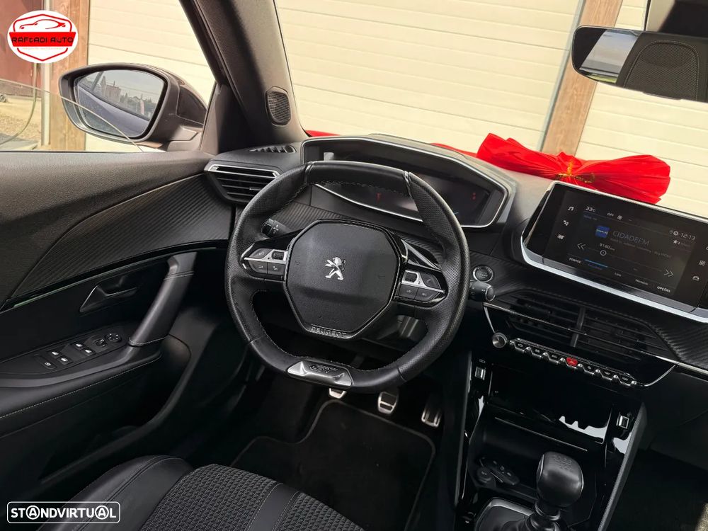 Peugeot 2008 1.2 PureTech GT Line - 18