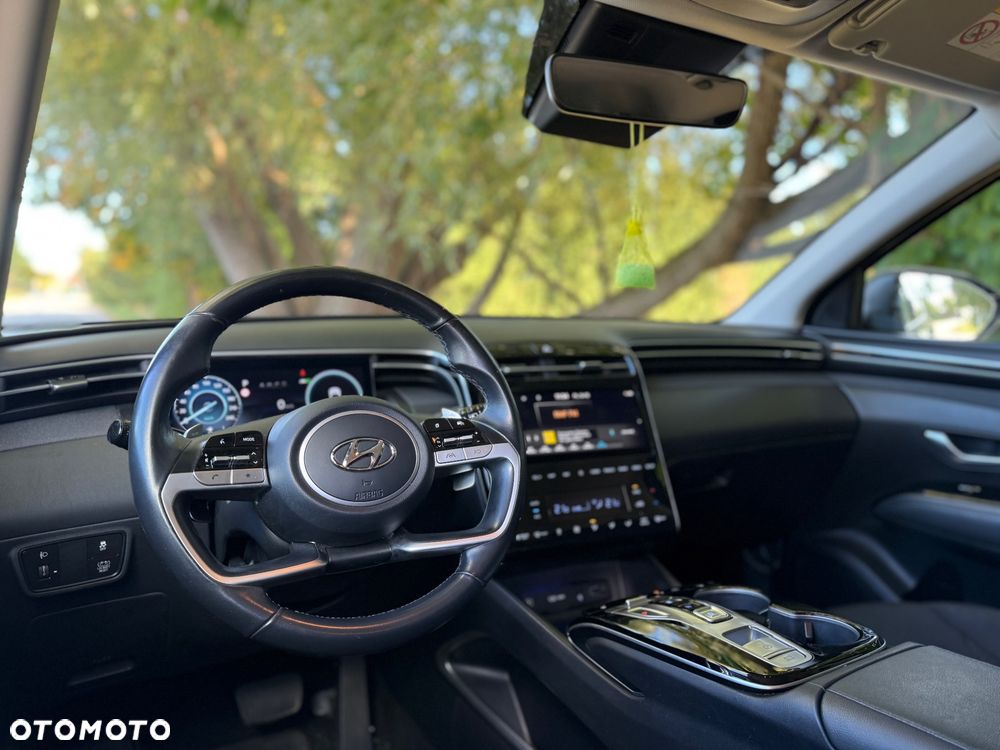 Hyundai Tucson 1.6 T-GDi HEV Executive 2WD - 17