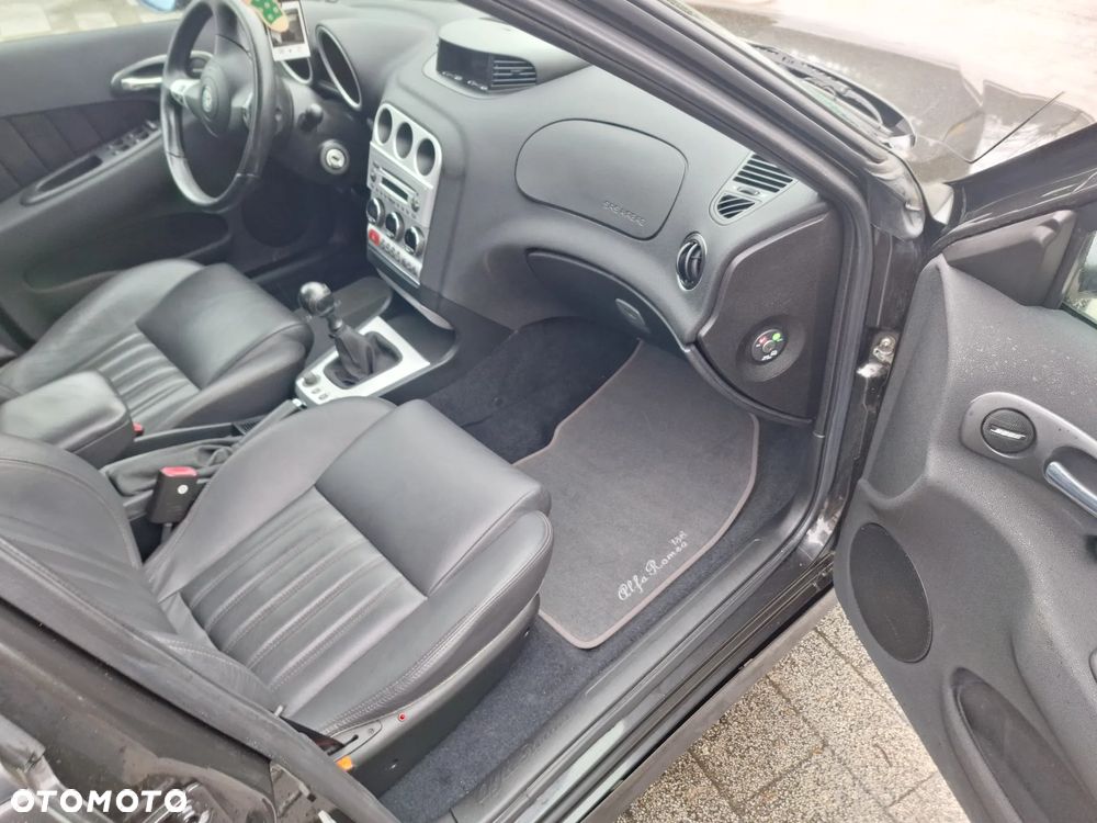 Alfa Romeo 156 1.9 JTD 16V Distinctive - 8