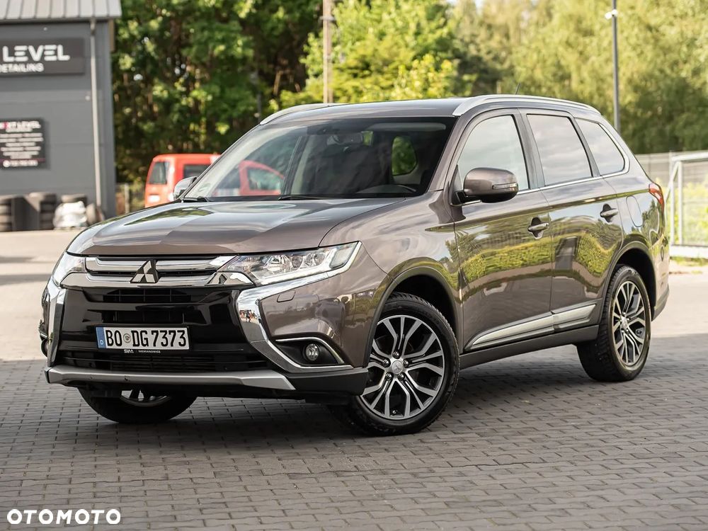 Mitsubishi Outlander 2.2 DID Intense + 4WD - 7