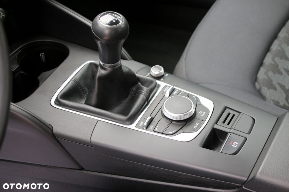 Audi A3 Limousine 2.0 TDI sport - 15