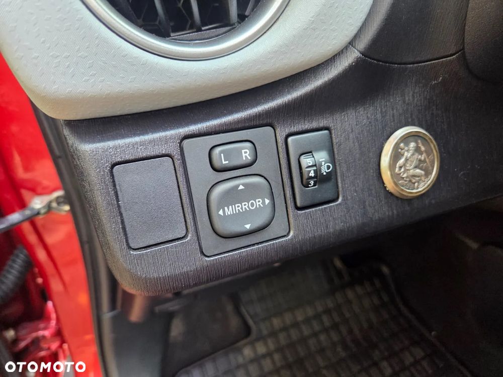 Toyota Yaris Hybrid 1.5 VVT-i Life - 17