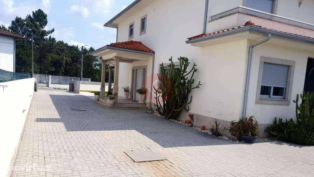 Moradia Individual T4 Turiz Vila Verde - Grande imagem: 4/33