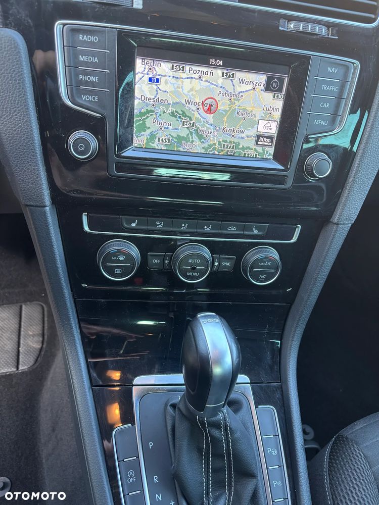 Volkswagen Golf 1.4 TSI BlueMotion Technology DSG Cup - 19