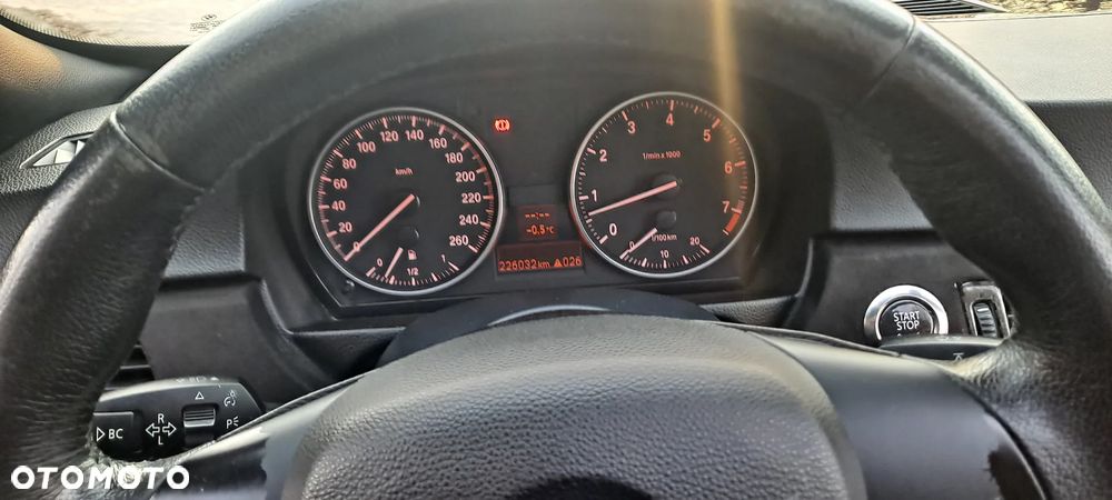 BMW Seria 3 320i - 13