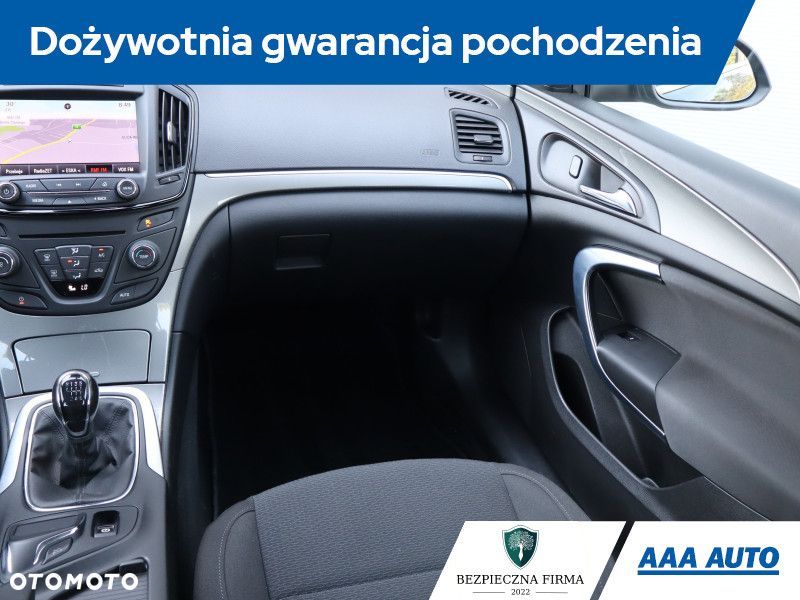 Opel Insignia - 10