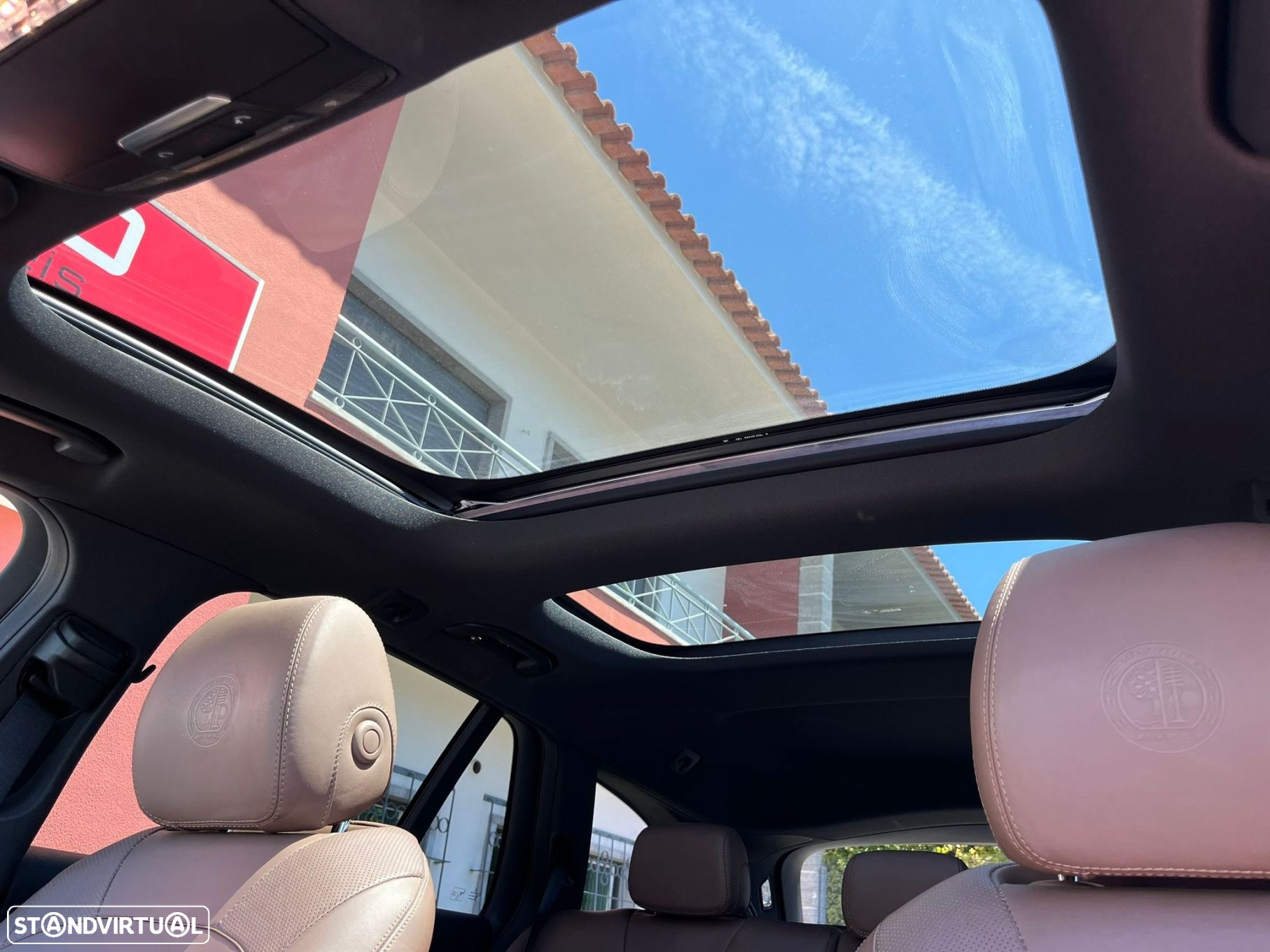 Mercedes-Benz E 63 AMG S 4-Matic+ - 28