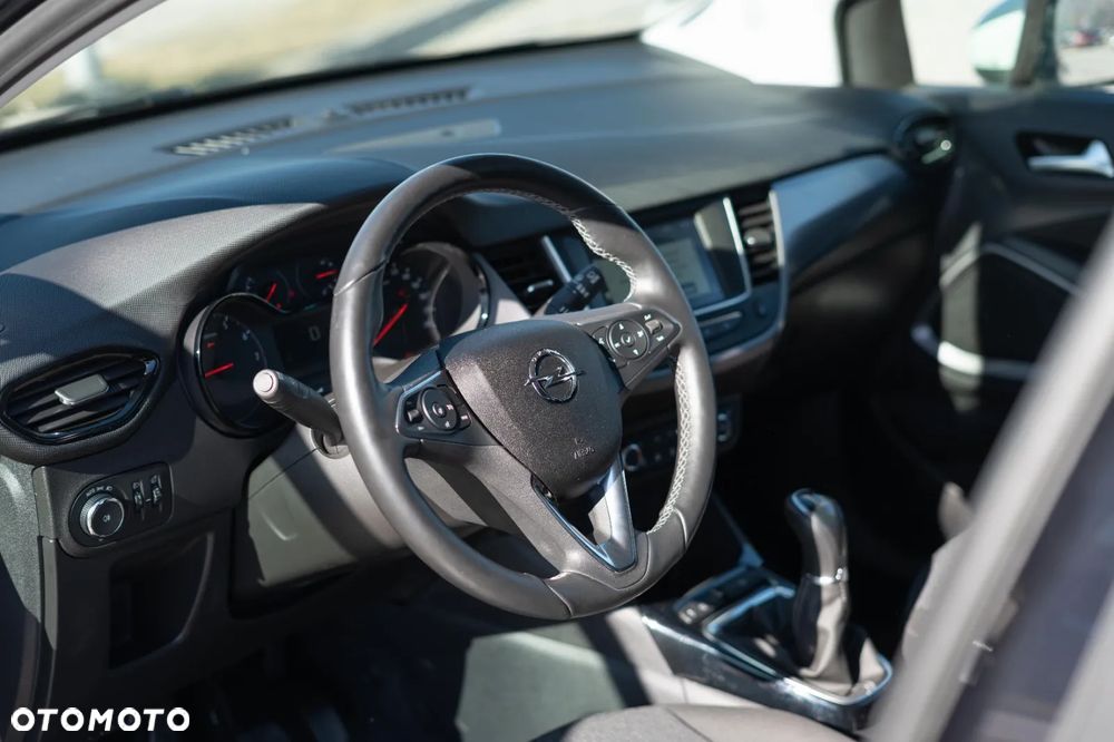 Opel Crossland X - 15
