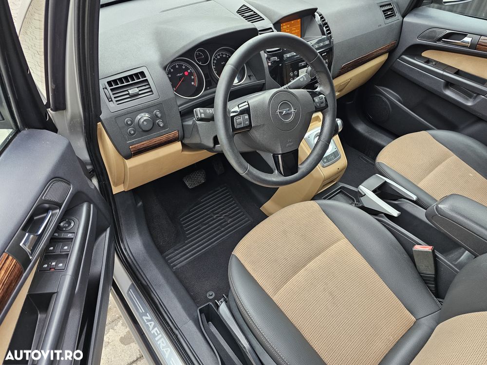 Opel Zafira 1.8 Easytronic Cosmo - 8