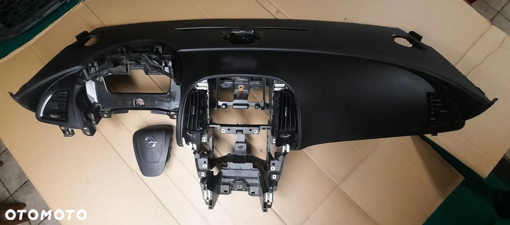 Deska , konsola Opel Astra J z poduszkami AIRBAG