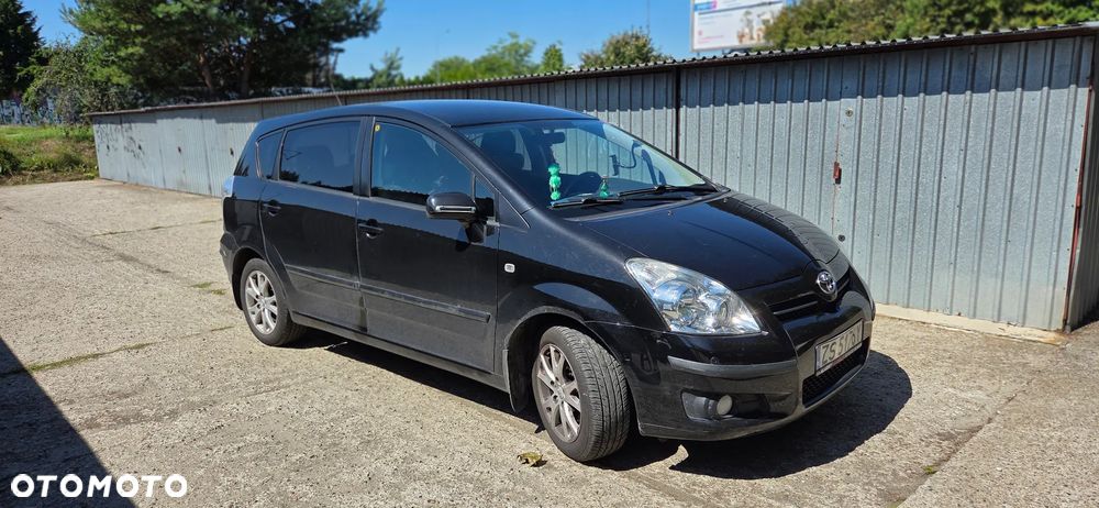 Toyota Corolla - 1