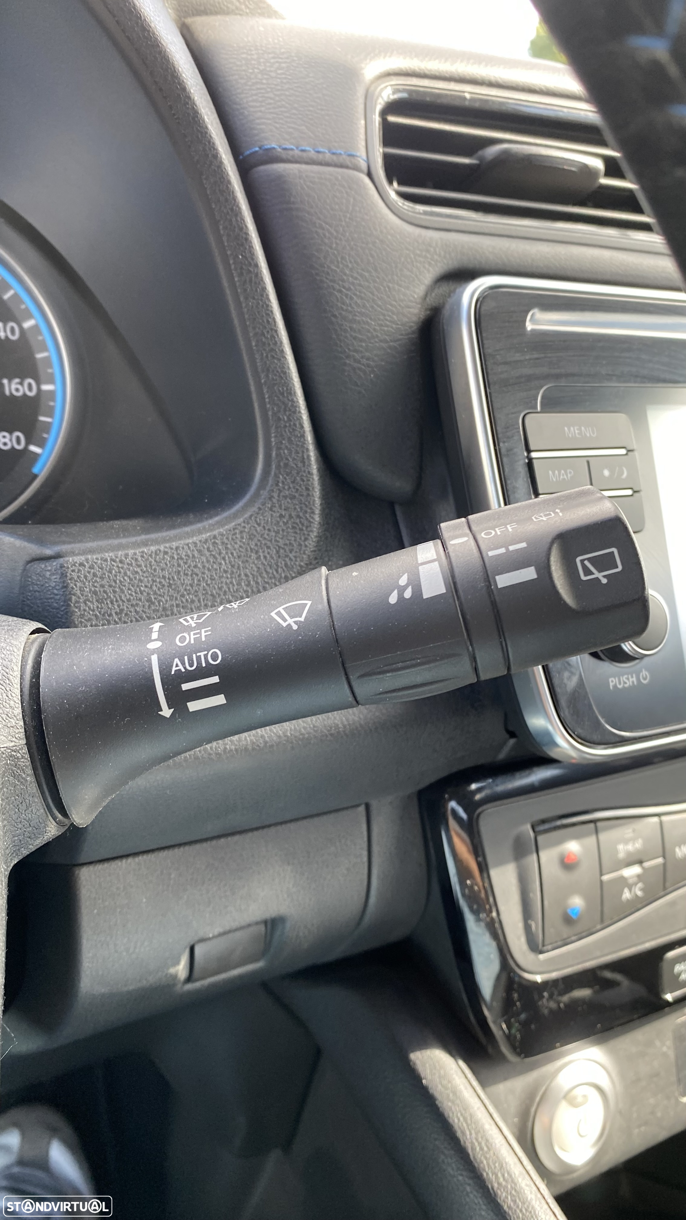 Nissan Leaf N-Connecta - 36