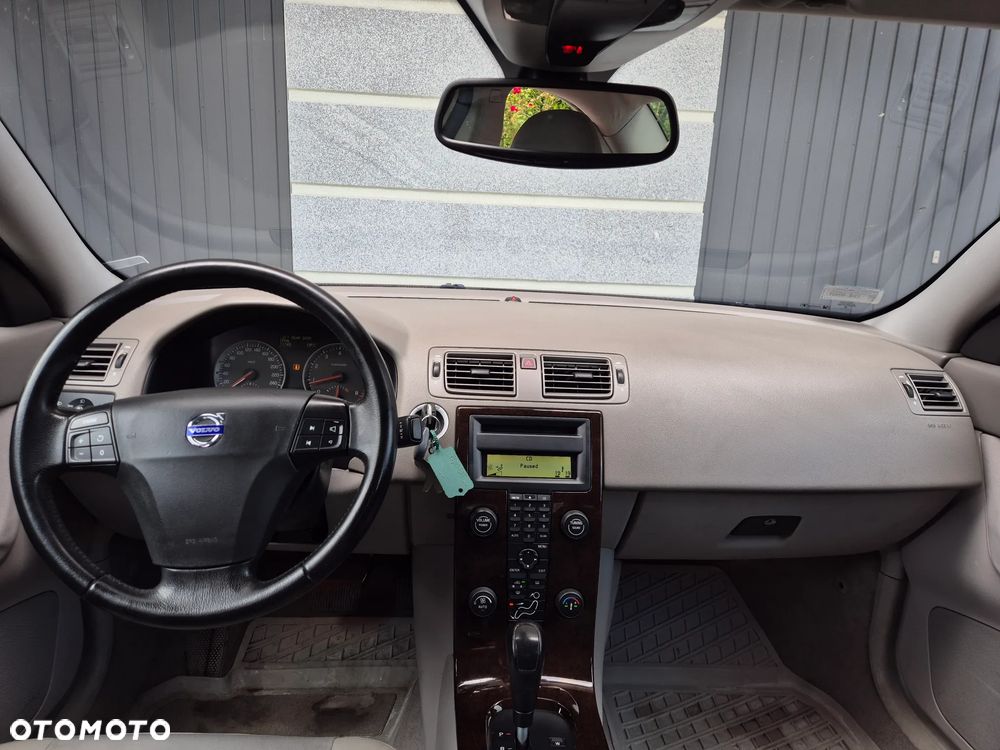 Volvo S40 2.4 Momentum - 7