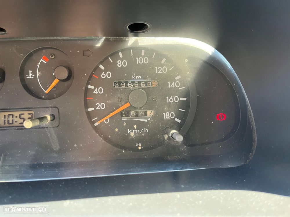 Nissan Terrano II 2.7 TDi SR AC - 12