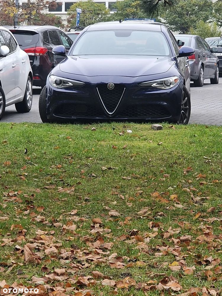 Alfa Romeo Giulia 2.0 Turbo 16V AT8-Q4 Veloce - 4