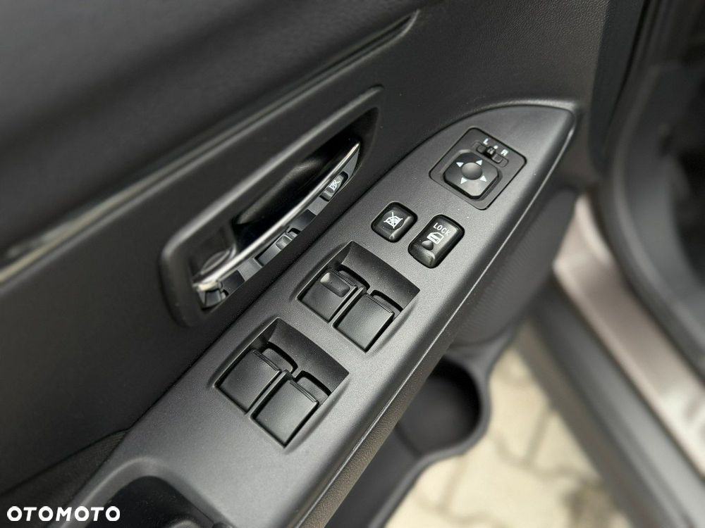 Mitsubishi ASX 1.6 Instyle - 10