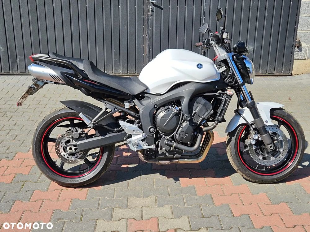 Yamaha FZ6 - 1