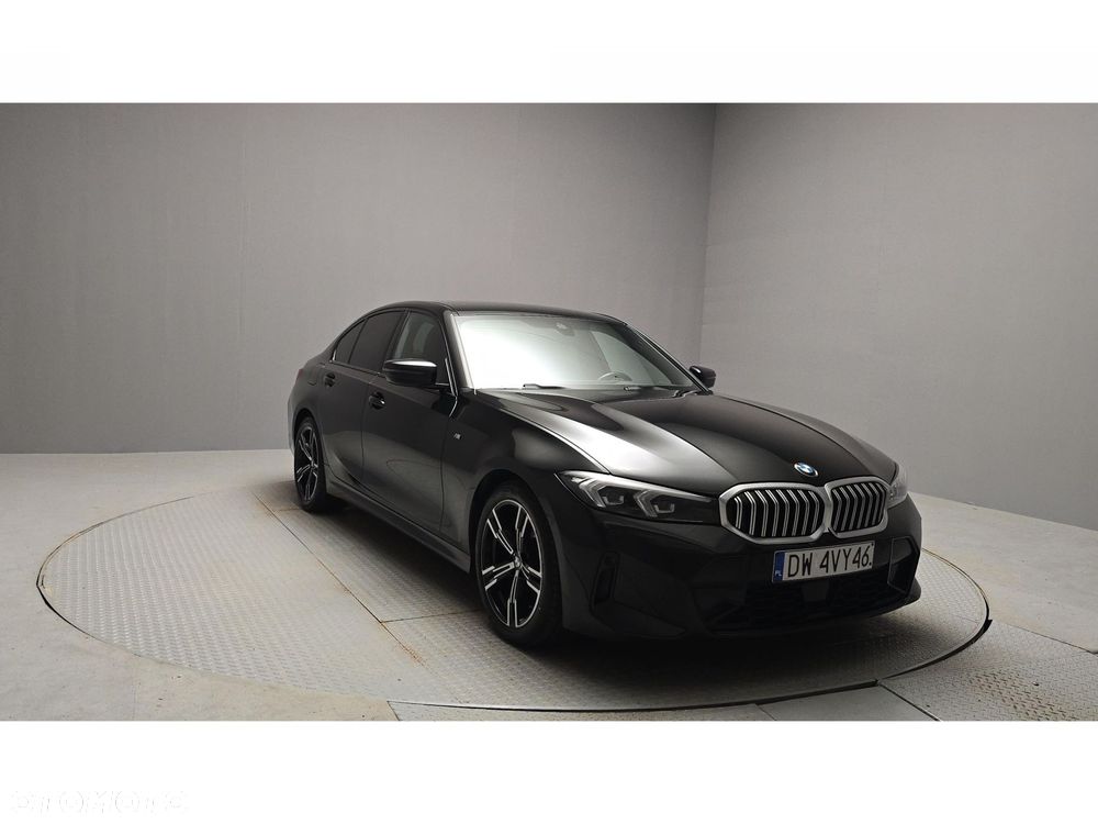 BMW Seria 3 320d xDrive mHEV M Sport - 5