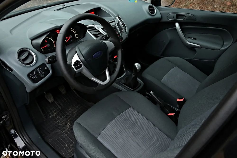 Ford Fiesta 1.25 Champions Edition - 6