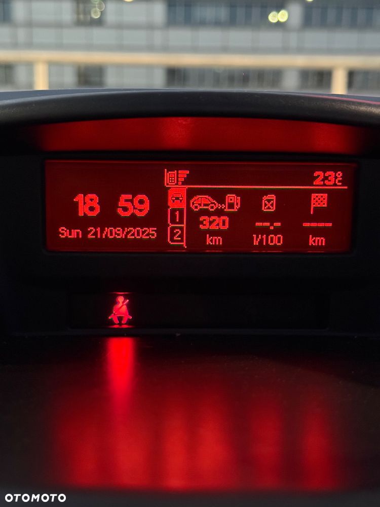 Peugeot 207 CC - 28