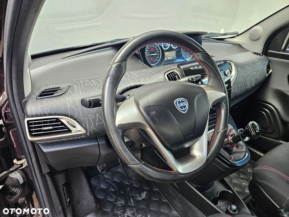 Lancia Ypsilon 1.2 8V Gold S&S - 22