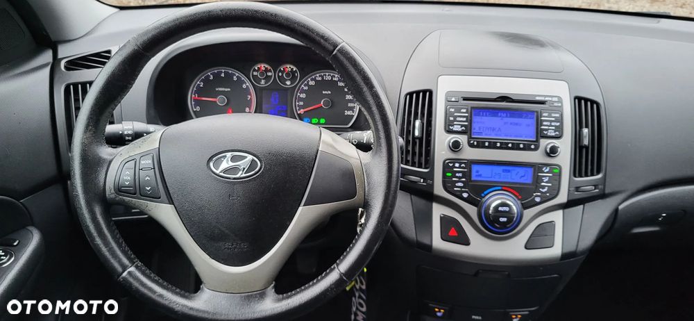 Hyundai i30 1.6 blue Comfort - 13