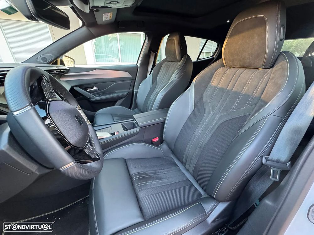 Peugeot 408 - 14