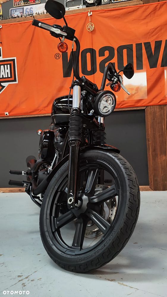 Harley-Davidson Softail Street Bob - 4