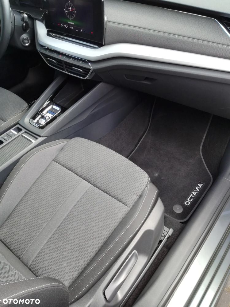 Skoda Octavia 2.0 TSI 4x4 Style DSG - 11